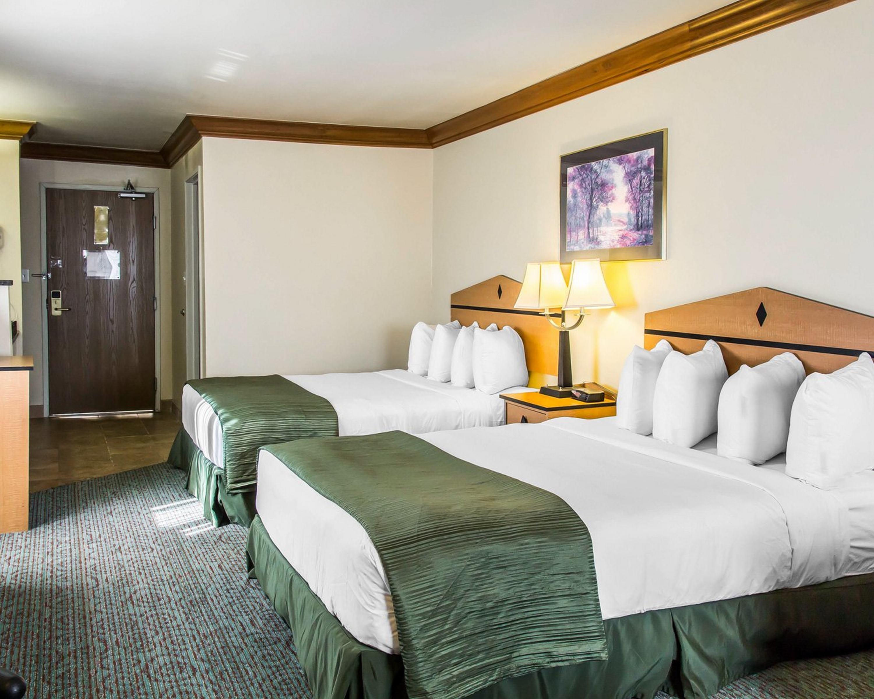 Quality Inn & Suites Denver Airport - Gateway Park Орора Екстер'єр фото