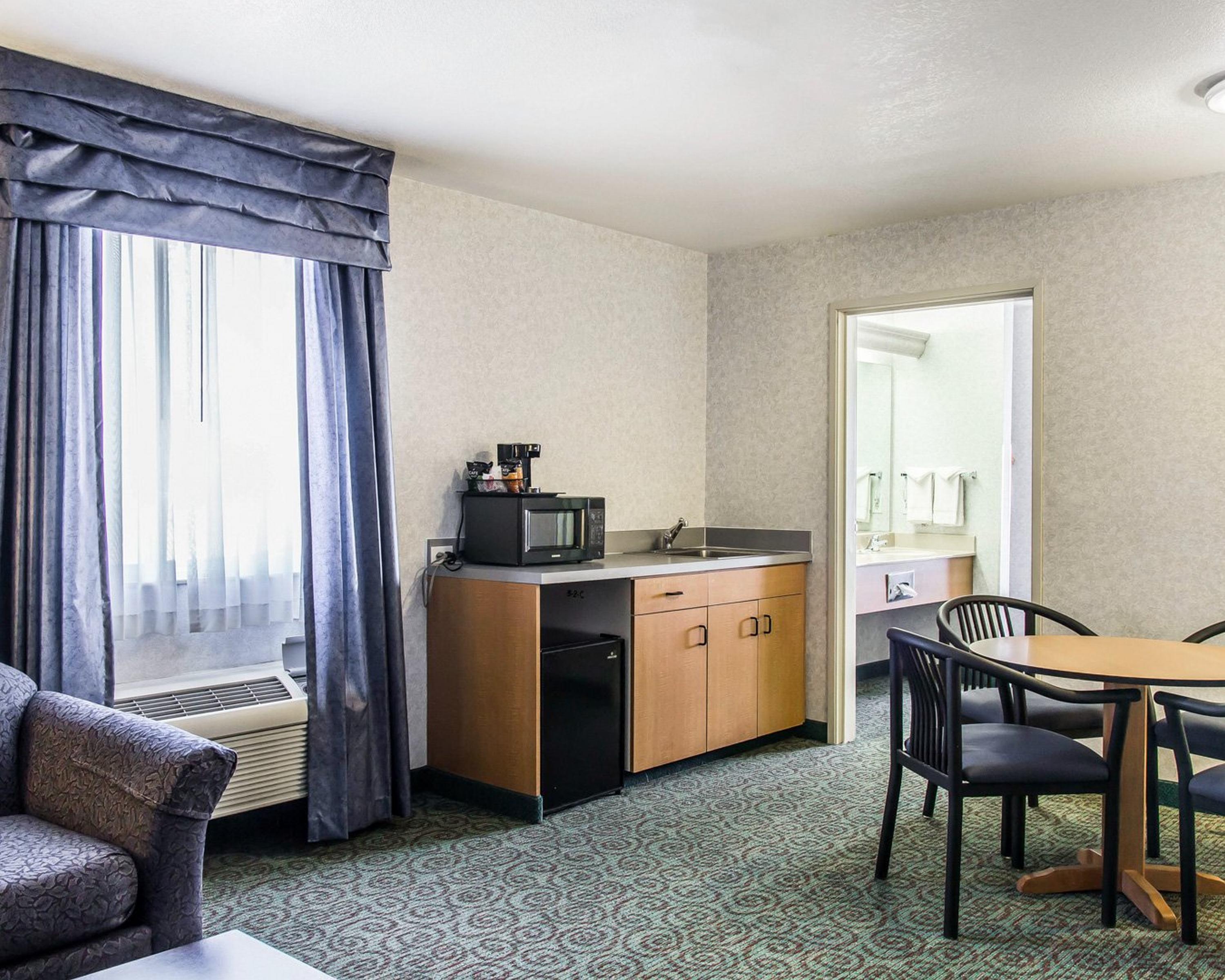Quality Inn & Suites Denver Airport - Gateway Park Орора Екстер'єр фото