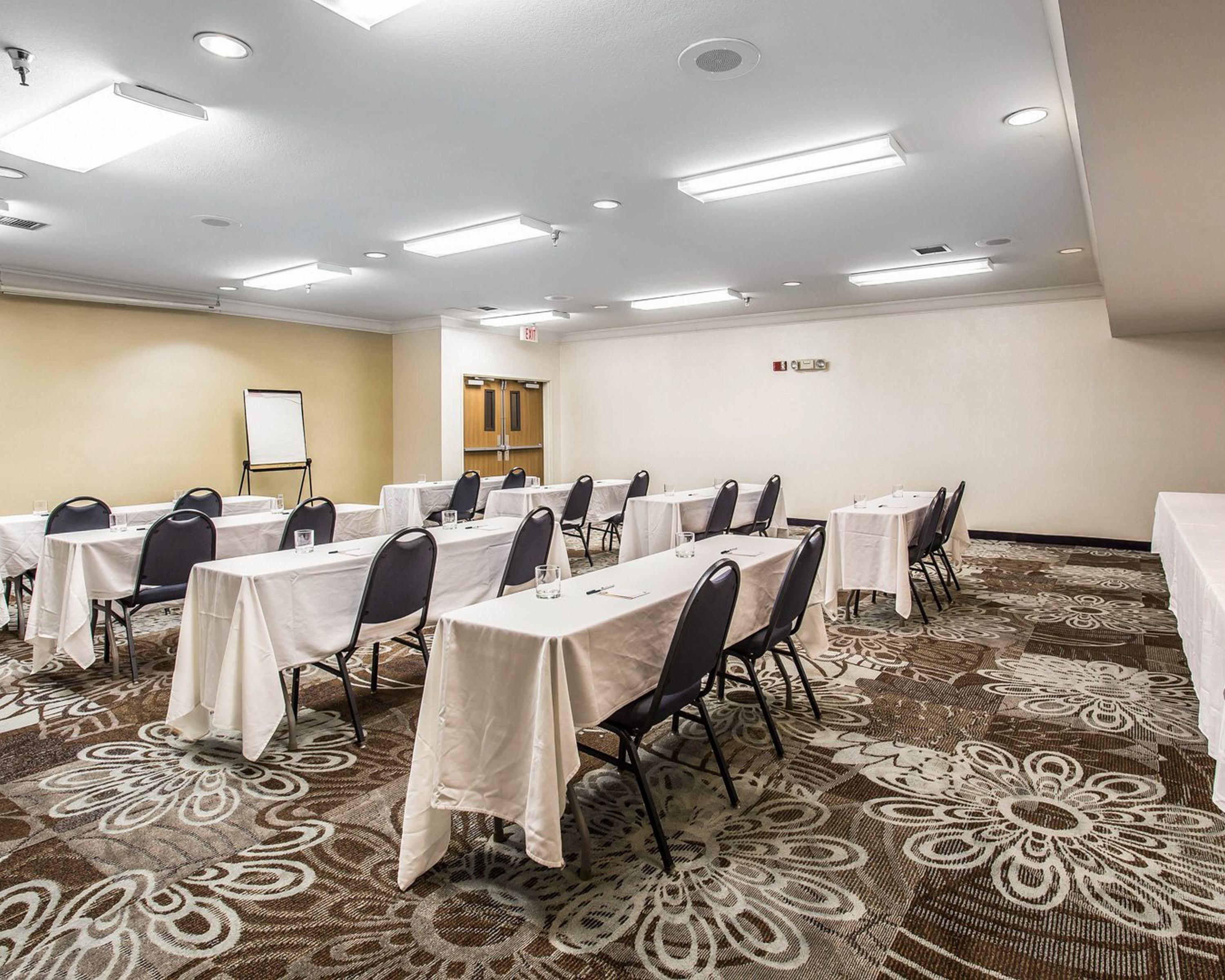 Quality Inn & Suites Denver Airport - Gateway Park Орора Екстер'єр фото