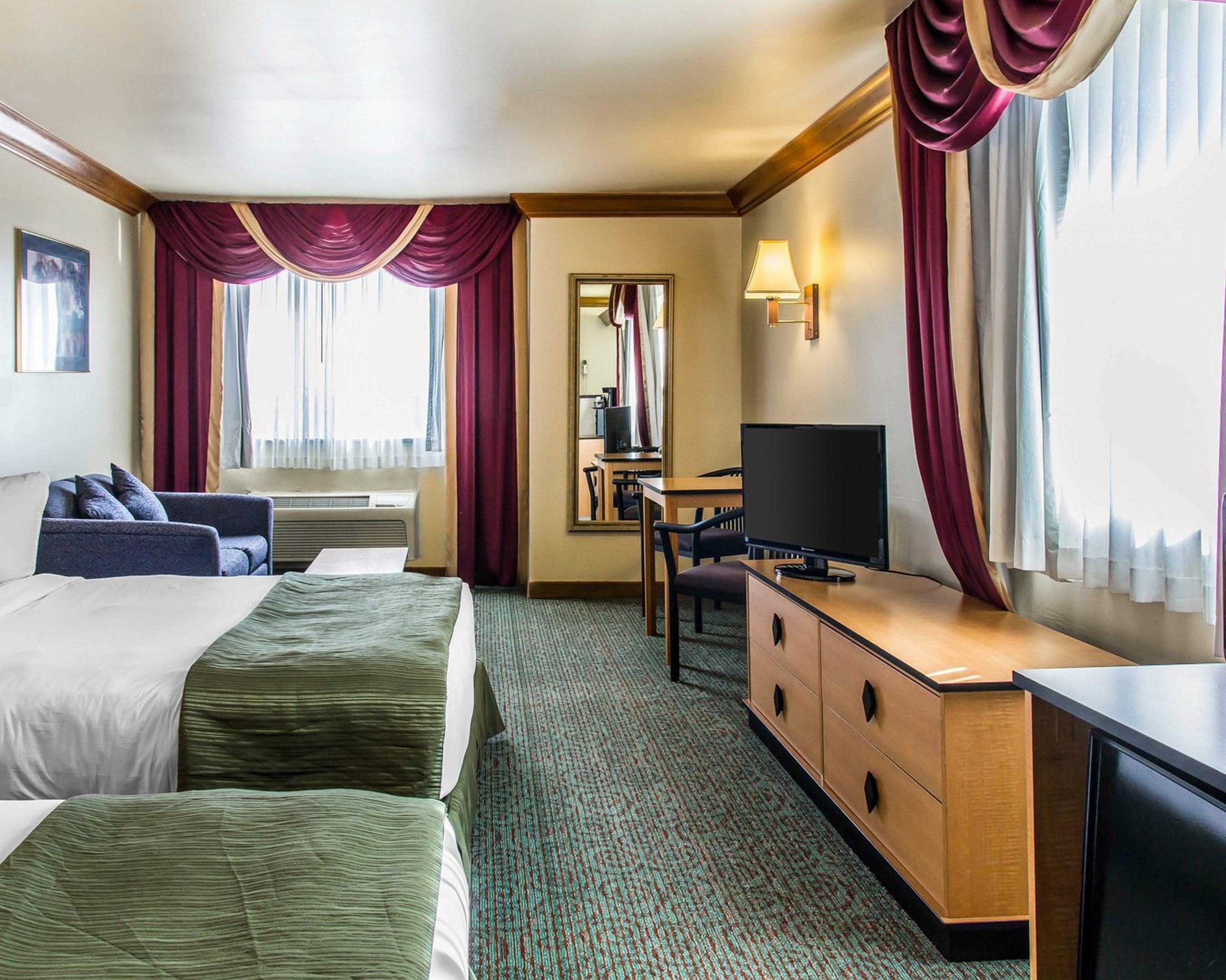 Quality Inn & Suites Denver Airport - Gateway Park Орора Екстер'єр фото