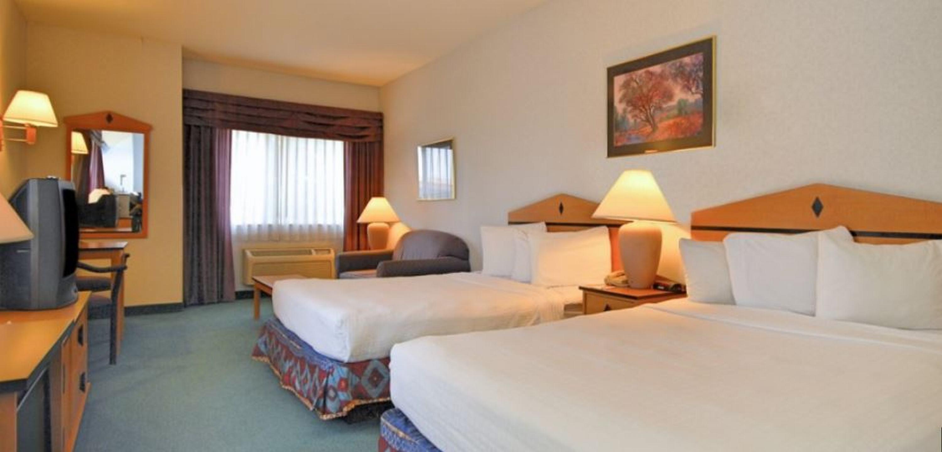 Quality Inn & Suites Denver Airport - Gateway Park Орора Екстер'єр фото