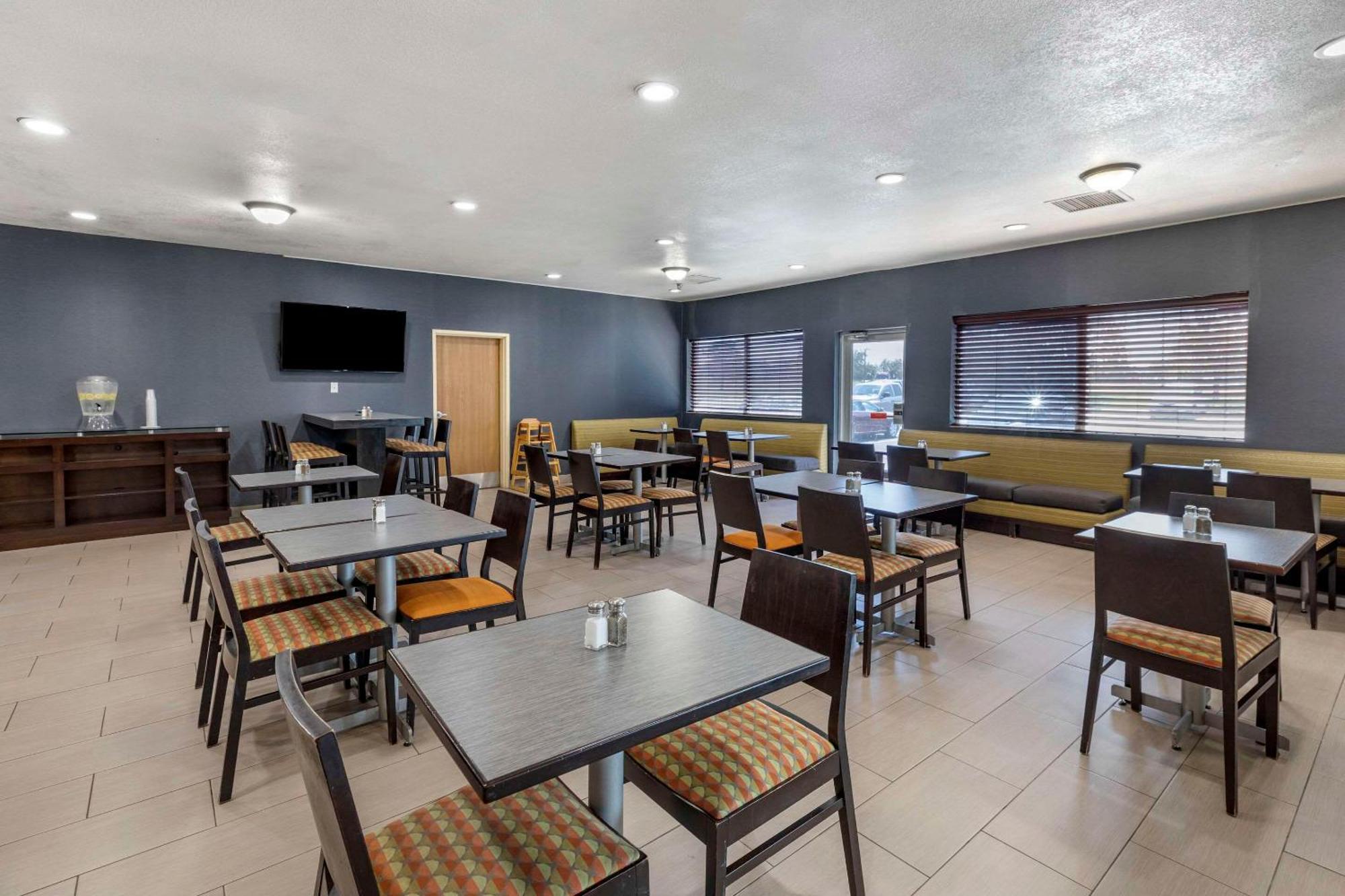 Quality Inn & Suites Denver Airport - Gateway Park Орора Екстер'єр фото