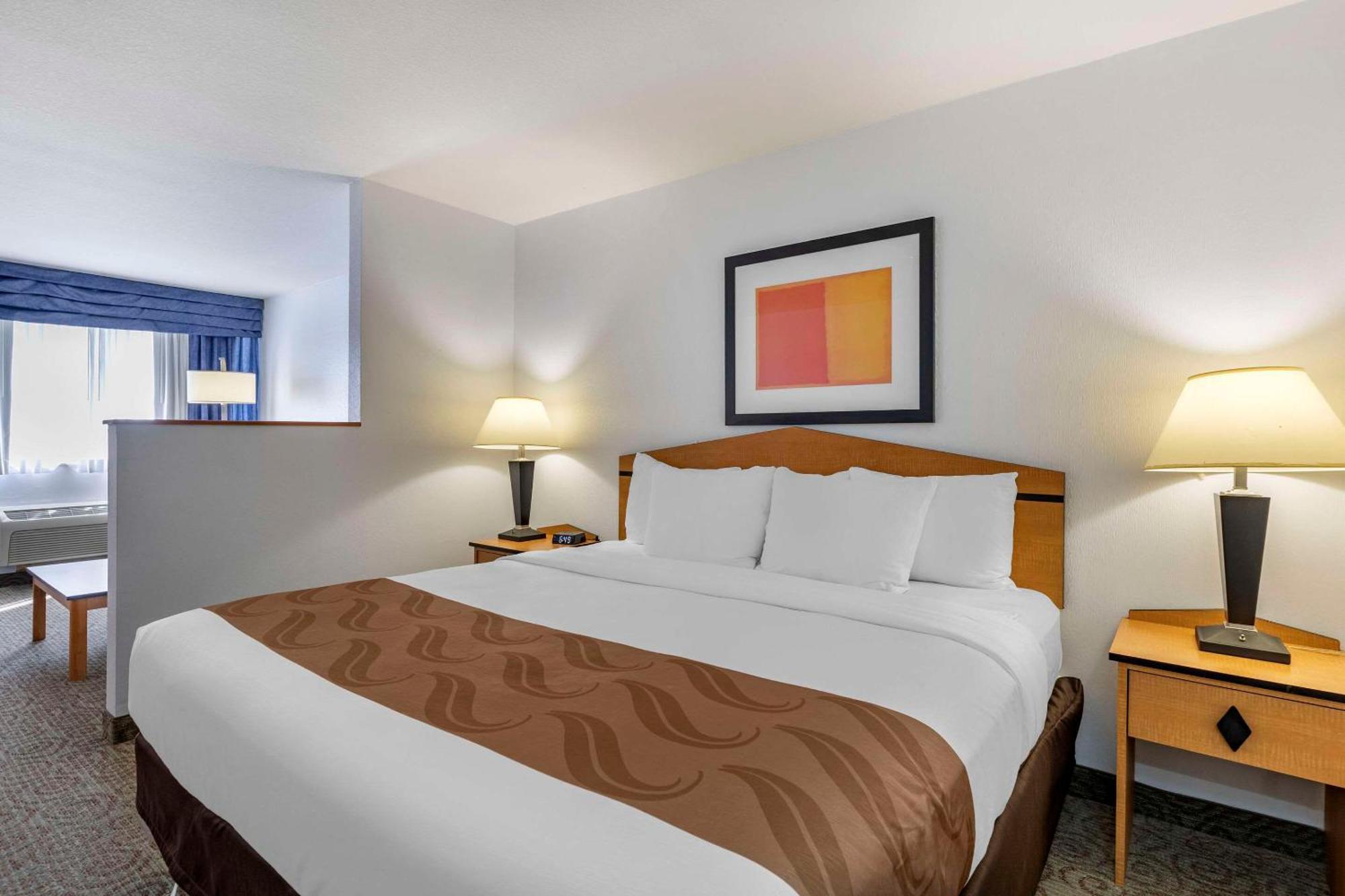 Quality Inn & Suites Denver Airport - Gateway Park Орора Екстер'єр фото