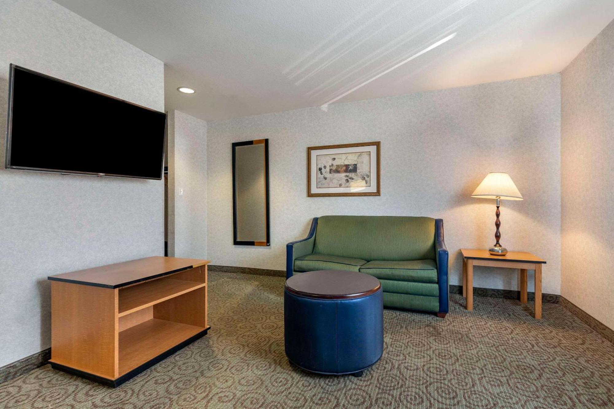 Quality Inn & Suites Denver Airport - Gateway Park Орора Екстер'єр фото